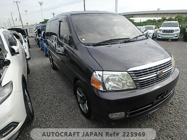 Toyota Granvia 2001