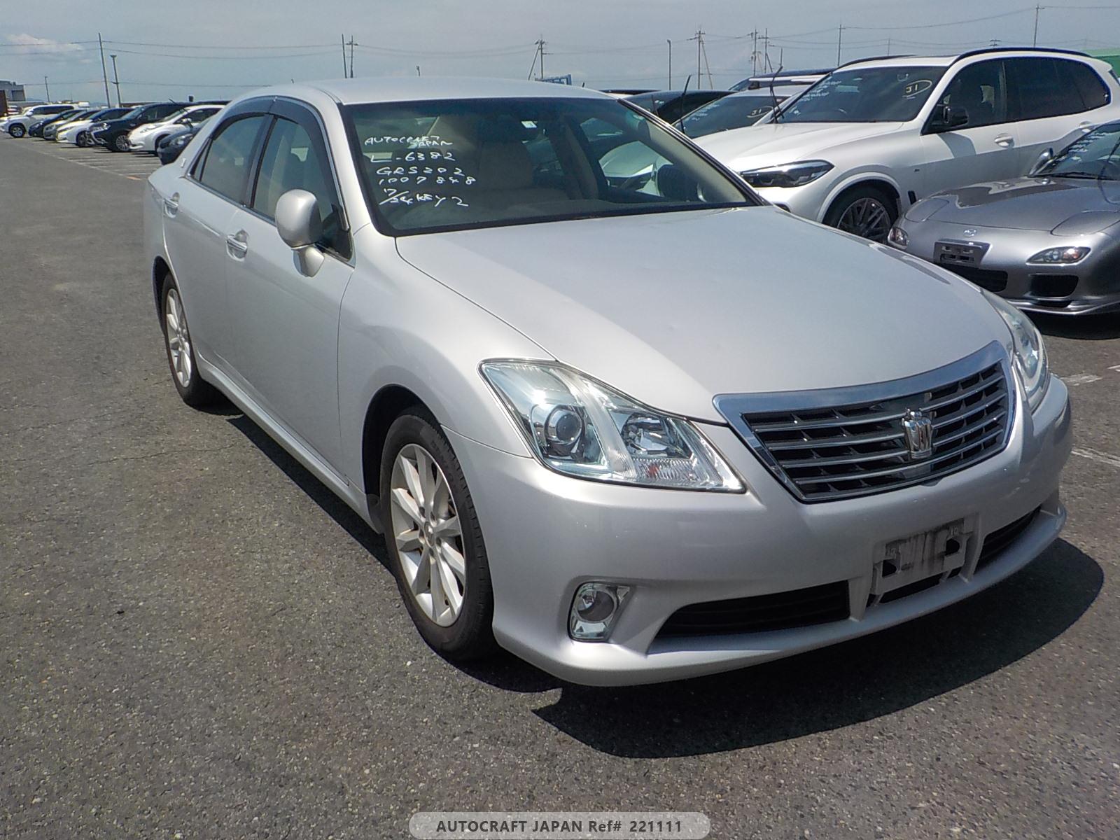 Toyota Crown 2011