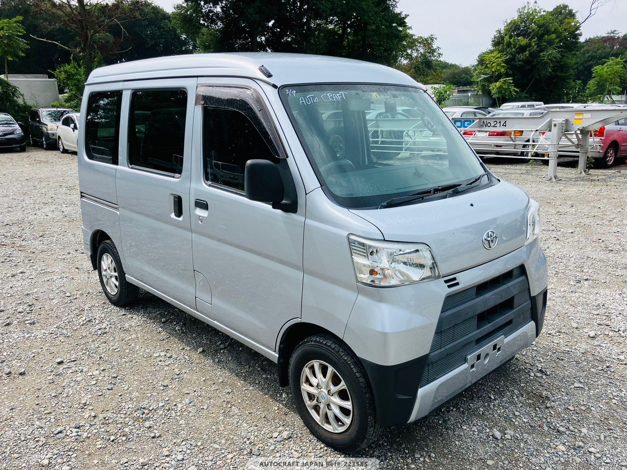 Toyota Pixis Van 2018