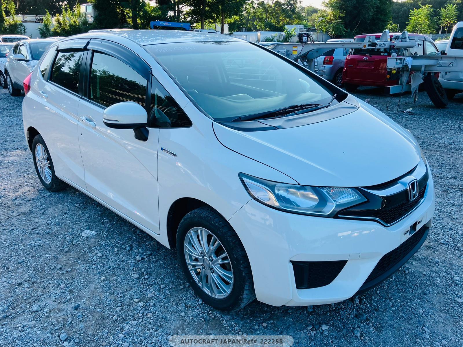 Honda Fit Hybrid 2016