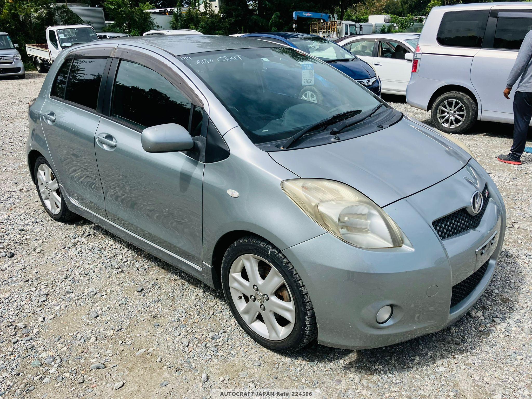 Toyota Vitz 2005