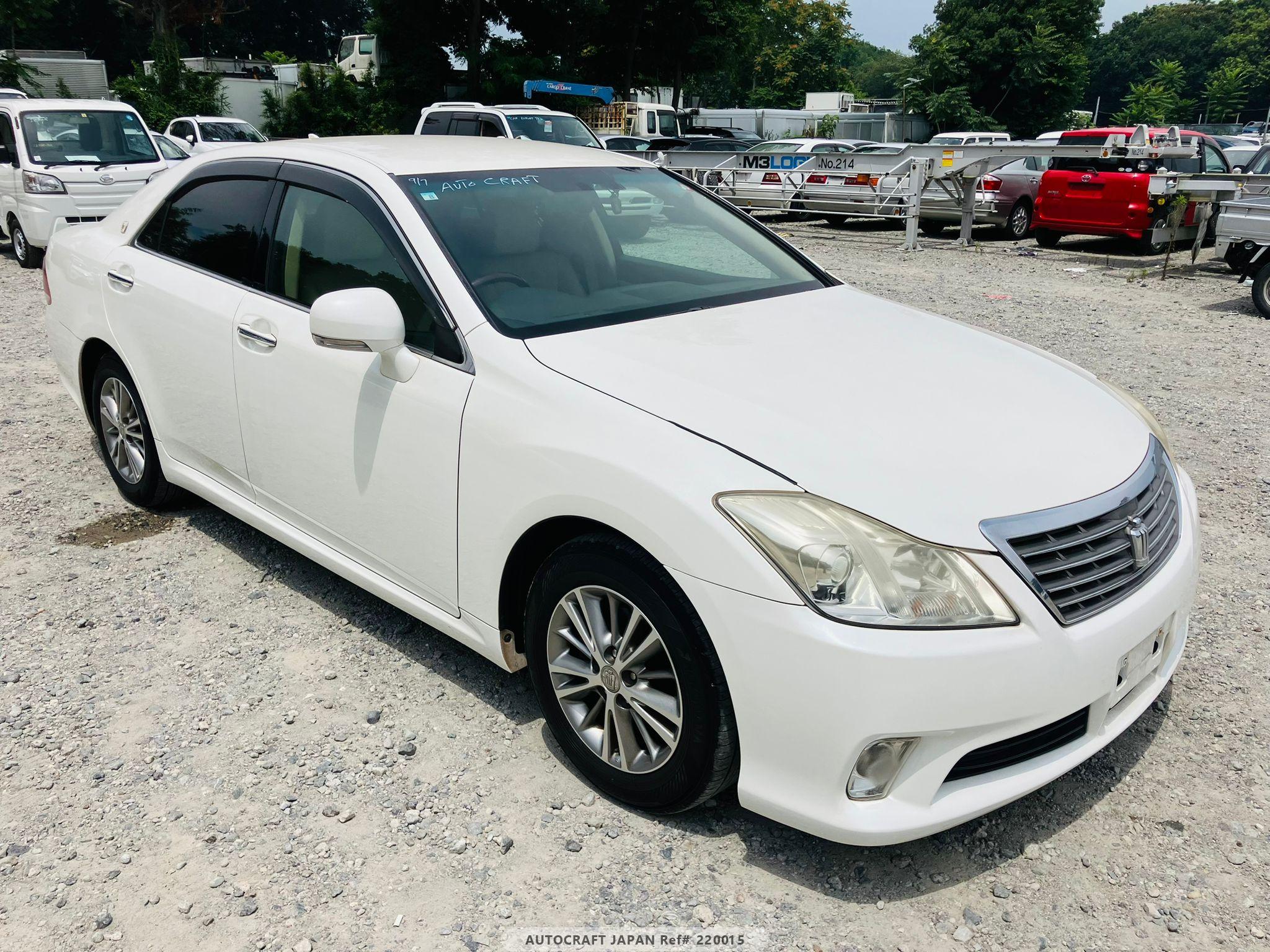 Toyota Crown 2010