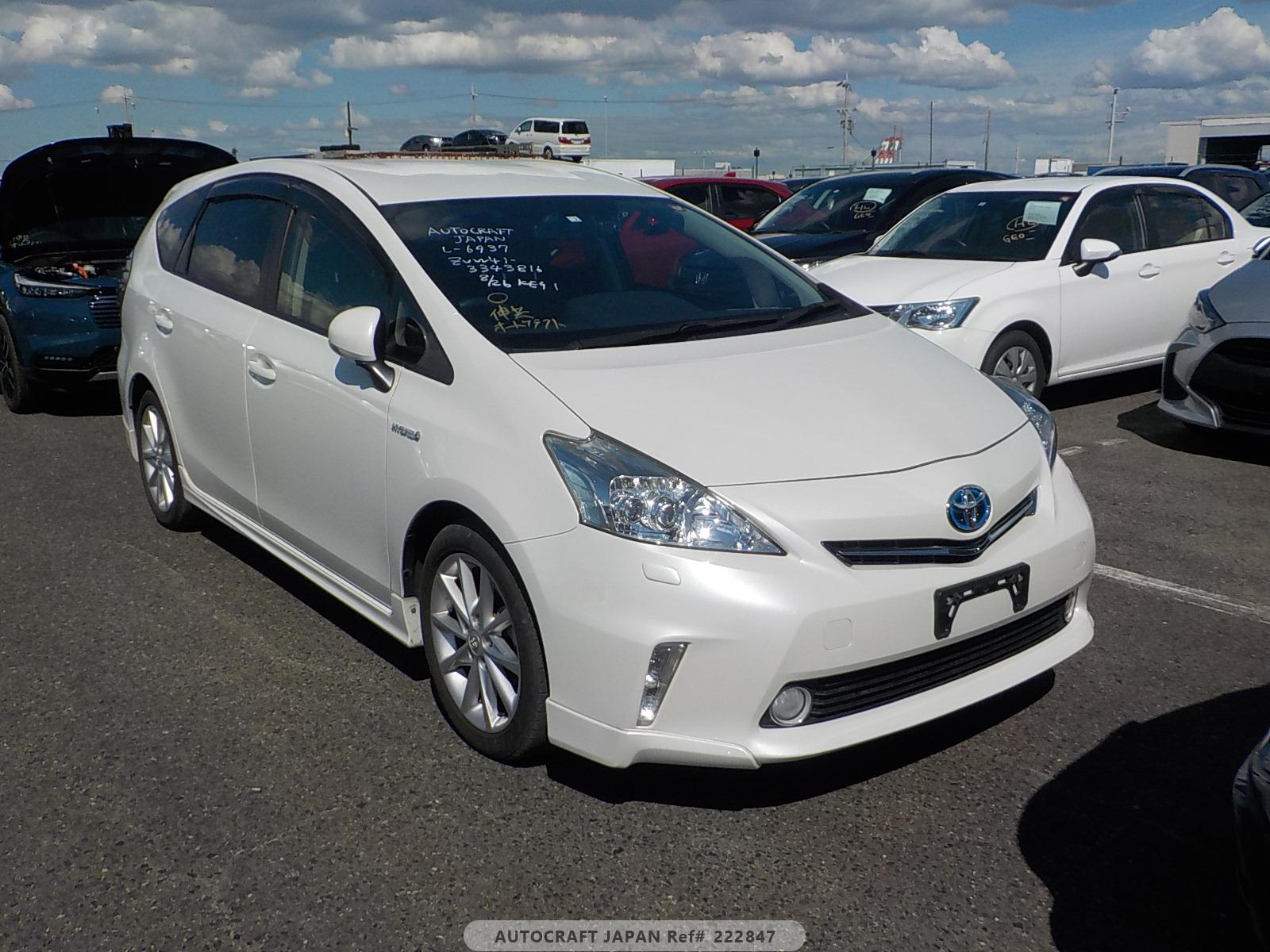 Toyota PRIUS ALPHA 2014