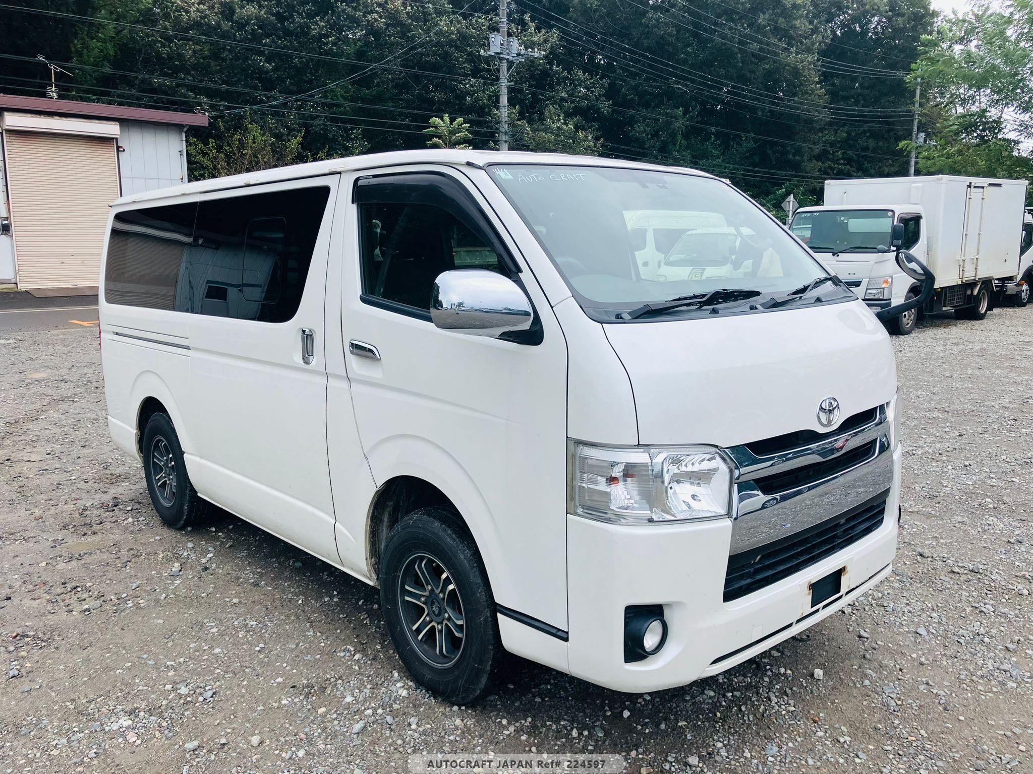 Toyota Hiace Van 2015