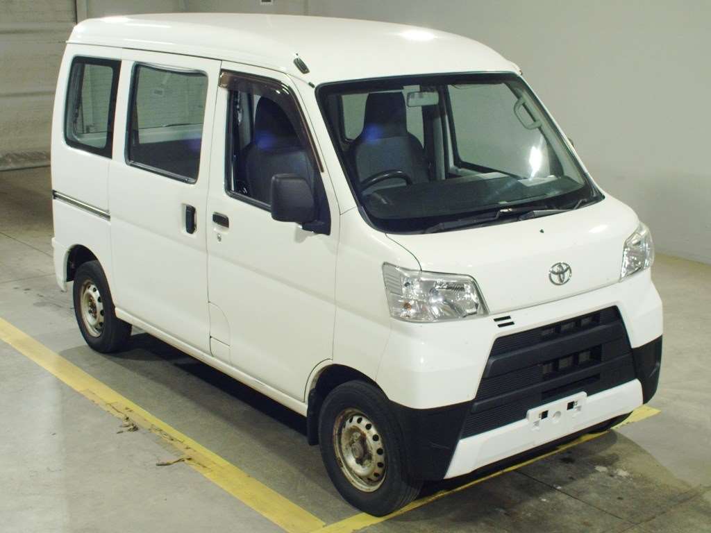 Toyota Pixis Van 2018