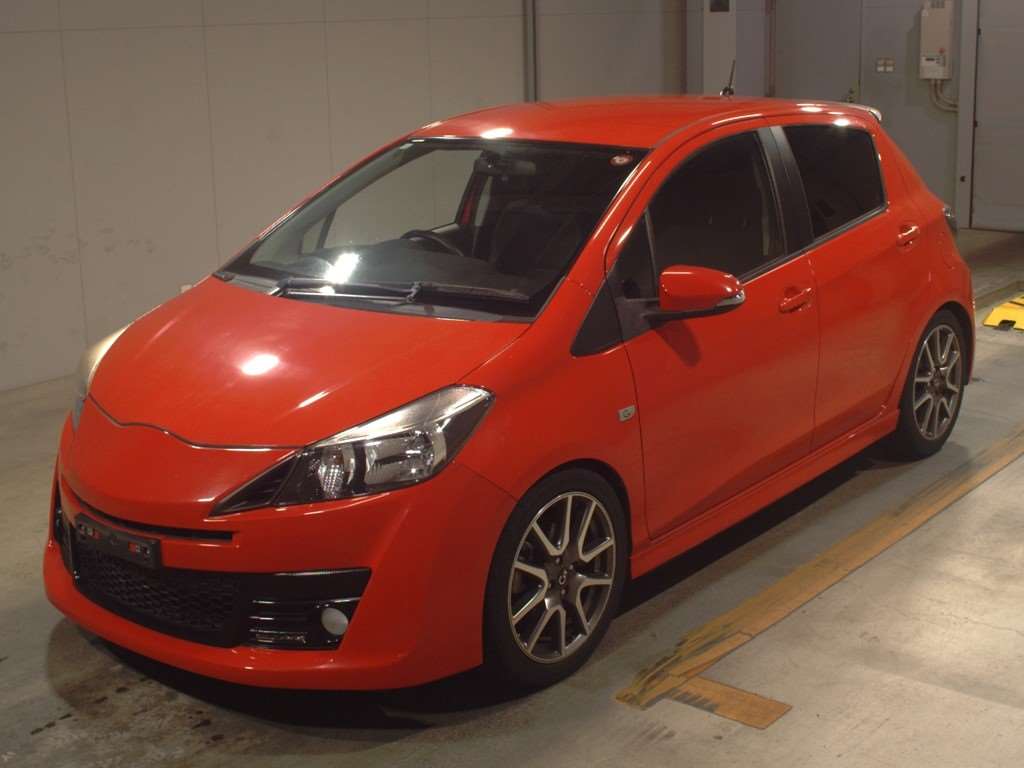 Toyota Vitz 2013