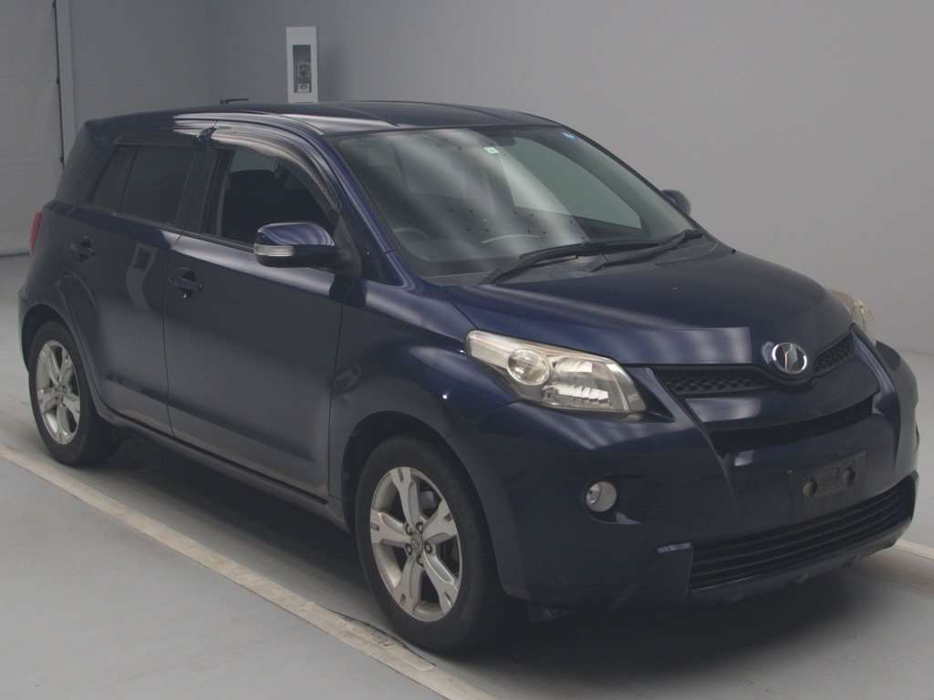 Toyota IST 2010