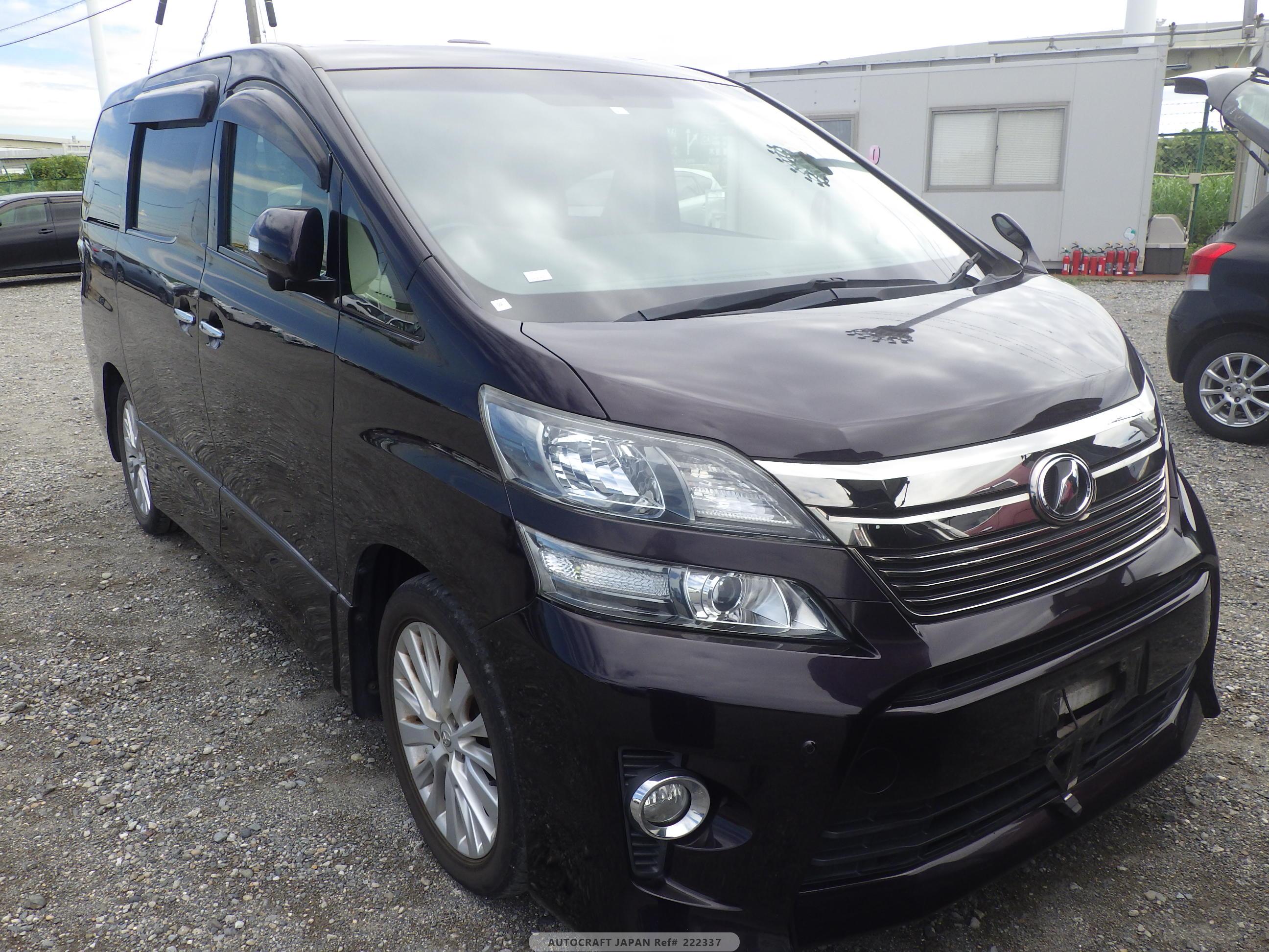 Toyota Vellfire 2014