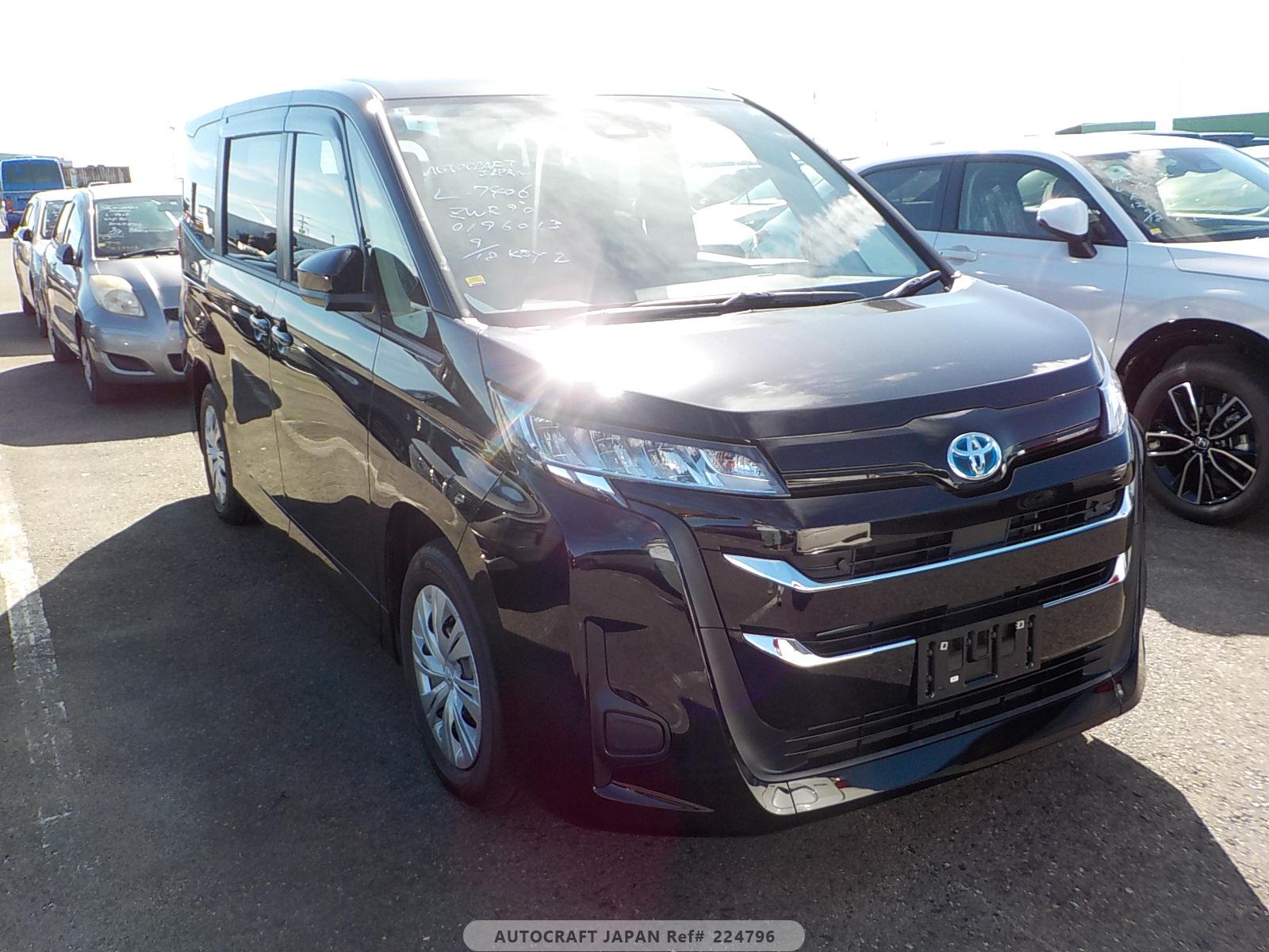 Toyota Noah 2024