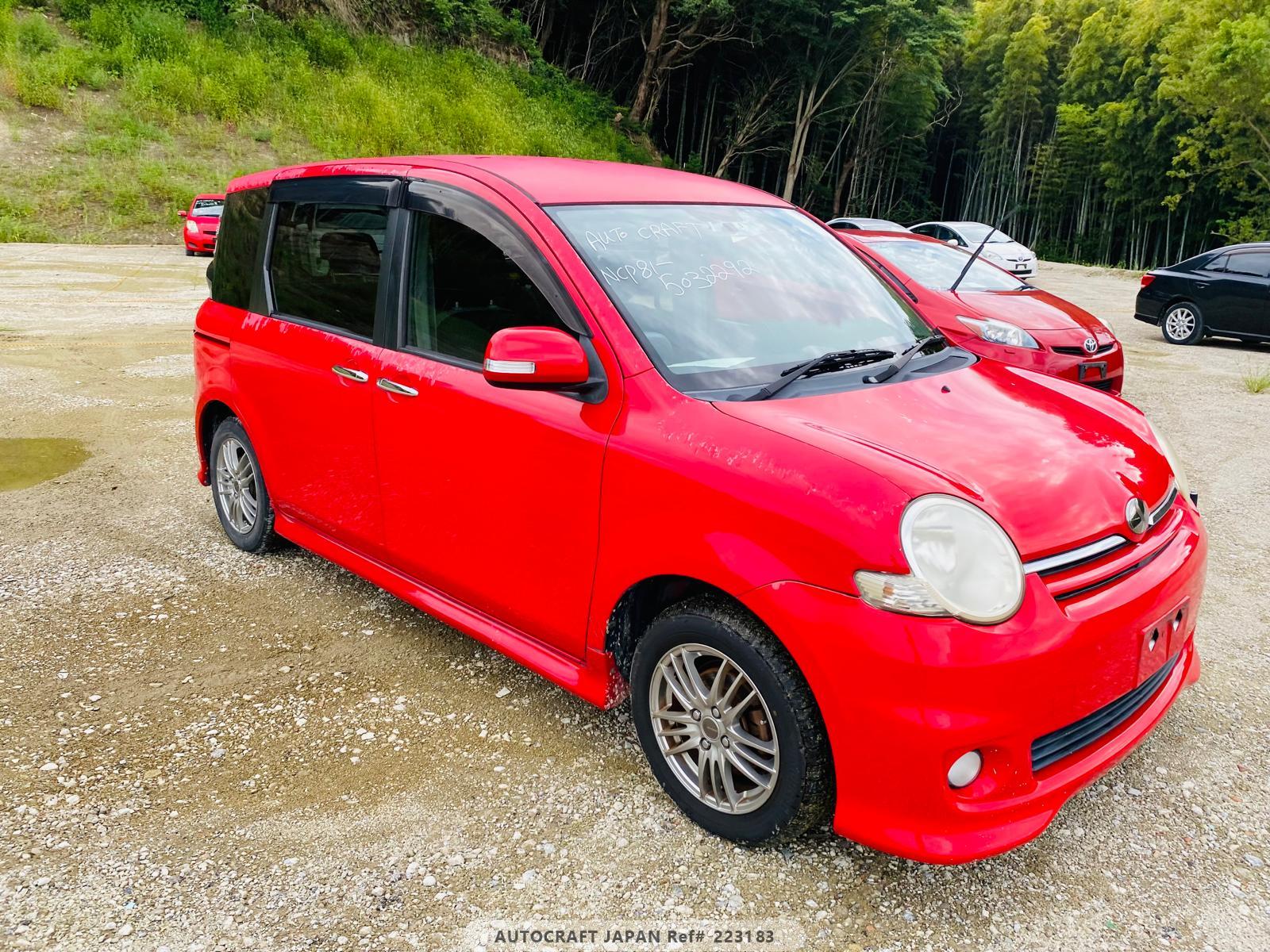 Toyota Sienta 2007