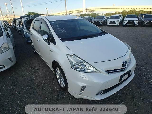 Toyota PRIUS ALPHA 2012