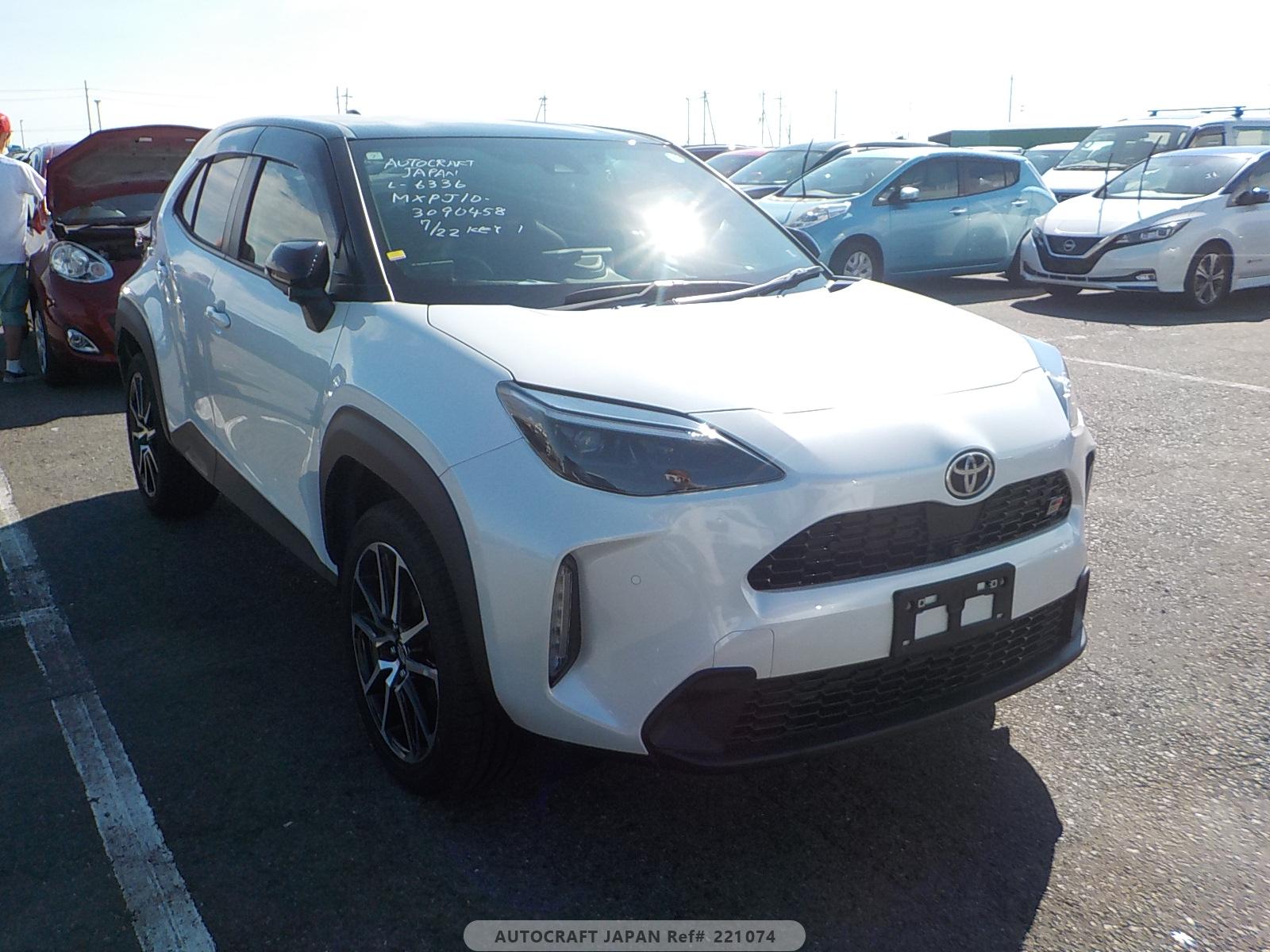 Toyota YARIS CROSS 2023