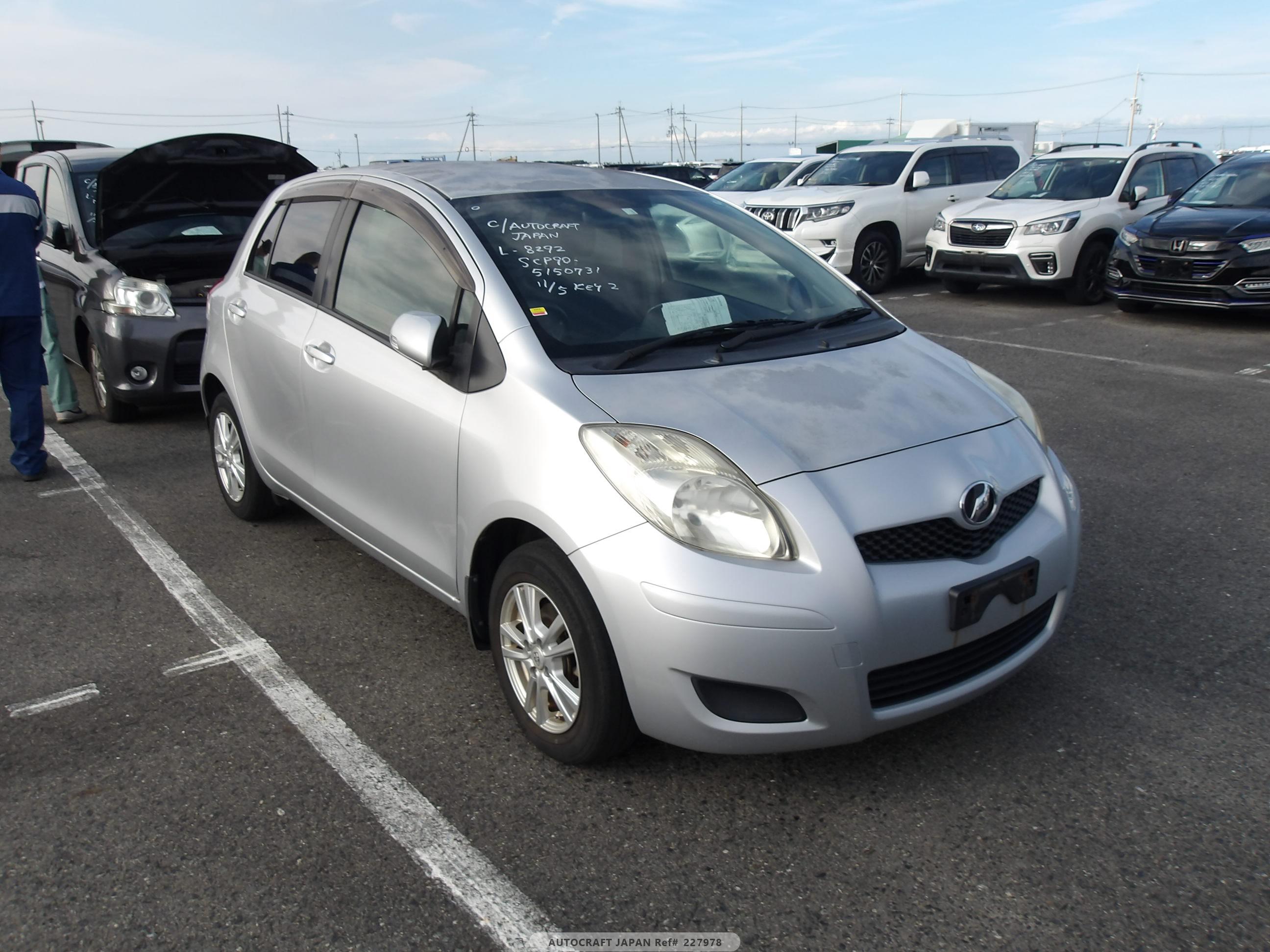 Toyota Vitz 2010