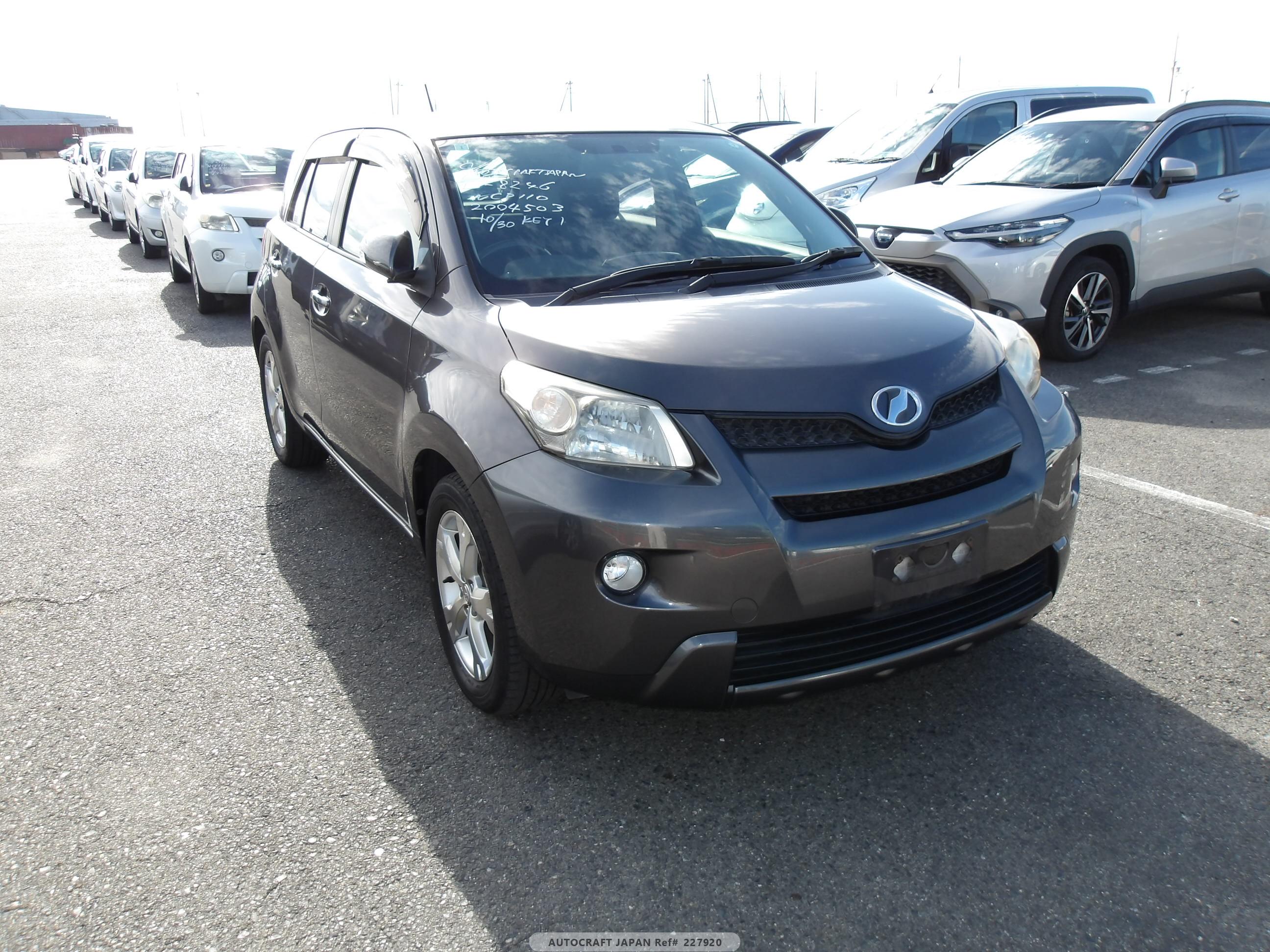 Toyota IST 2011