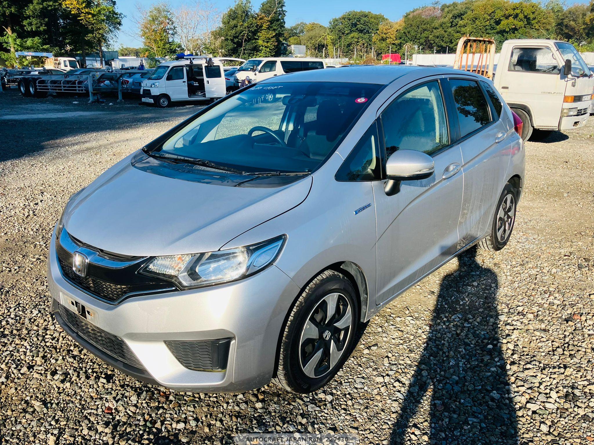 Honda Fit Hybrid 2016