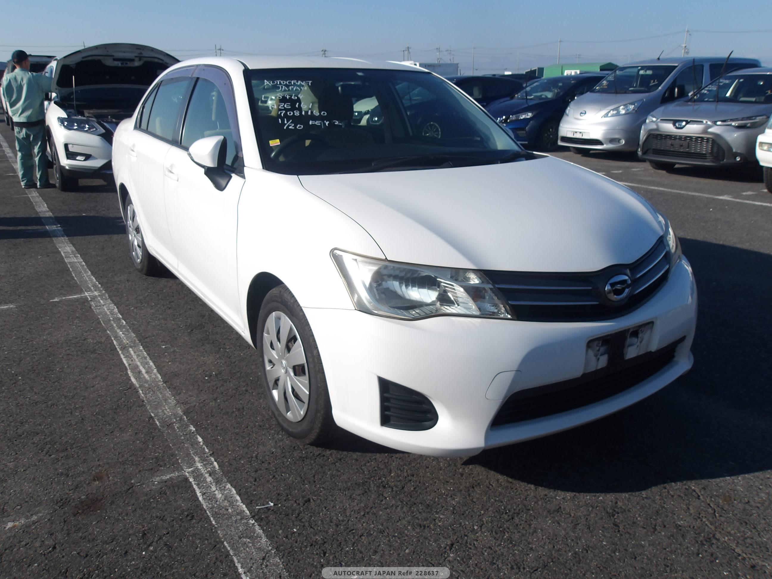 Toyota Corolla Axio 2014