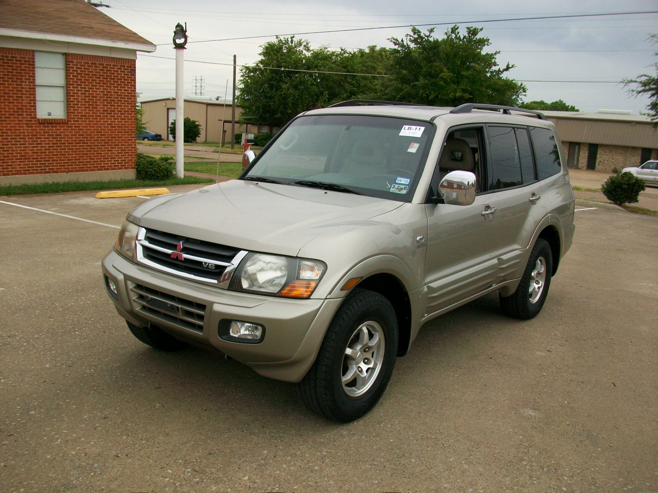 Mitsubishi Montero 2001, GOLD, 0cc - Autocraft Japan
