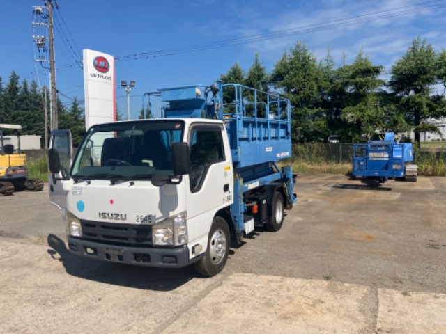 Isuzu Elf Truck