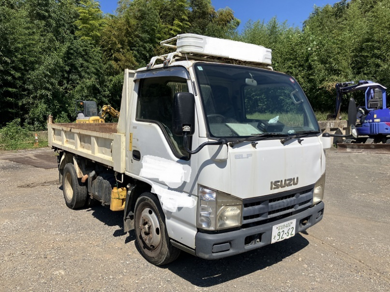 Isuzu Elf Truck