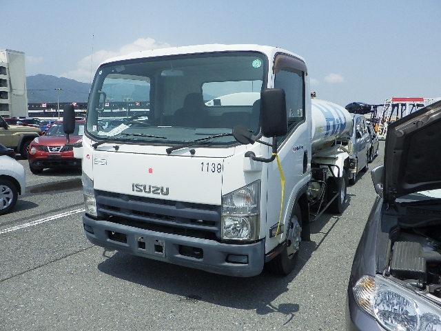 Isuzu Elf Truck