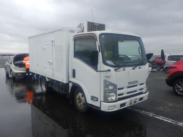 Isuzu Elf Truck