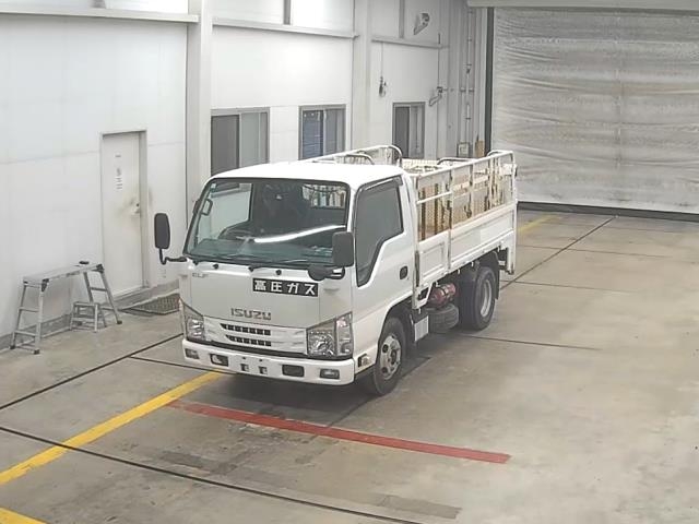 Isuzu Elf Truck