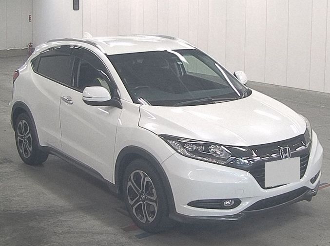 Honda Vezel 16 Pearl White 1490cc Karmen Ltd