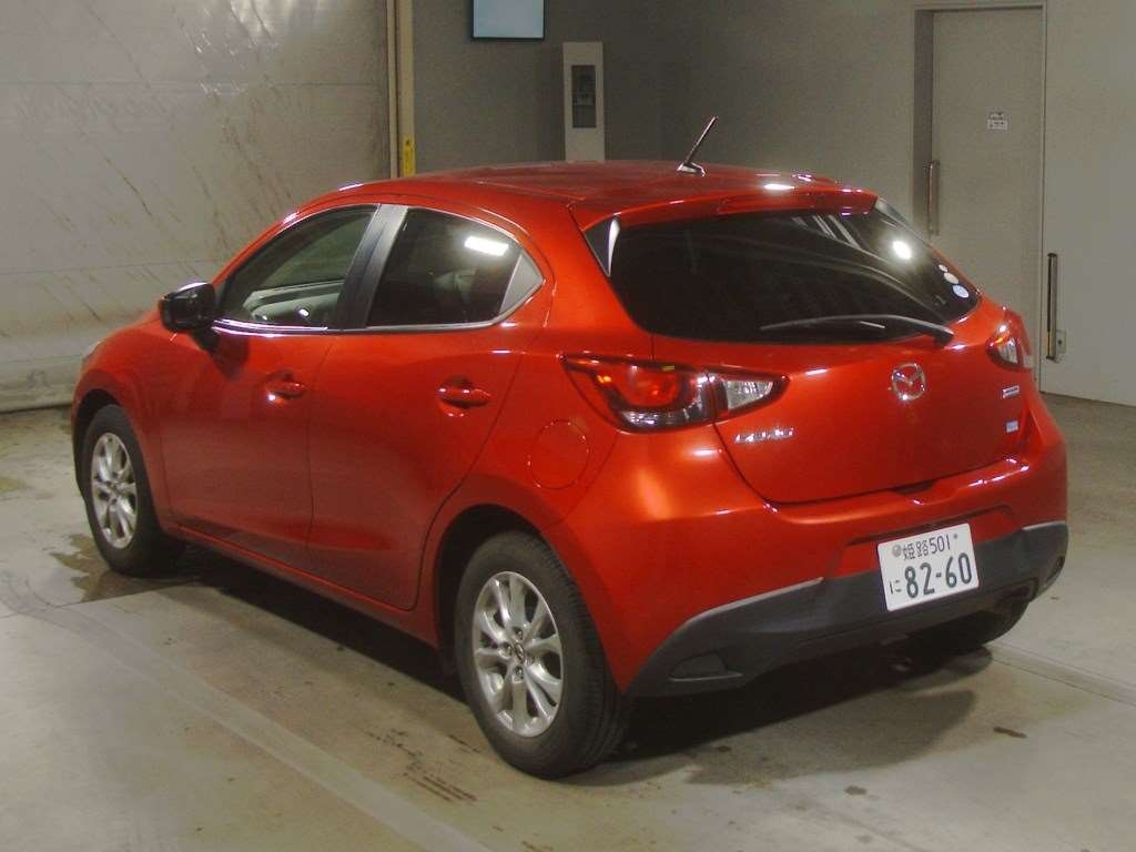 Mazda demio 2014